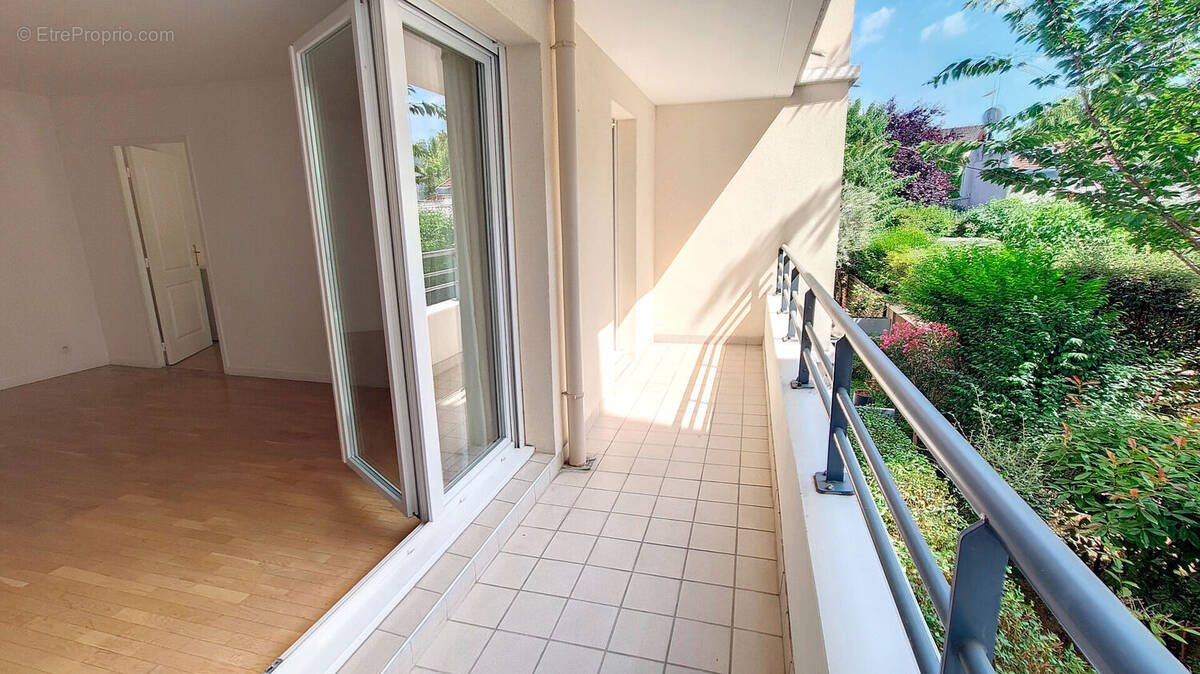 Appartement à SURESNES