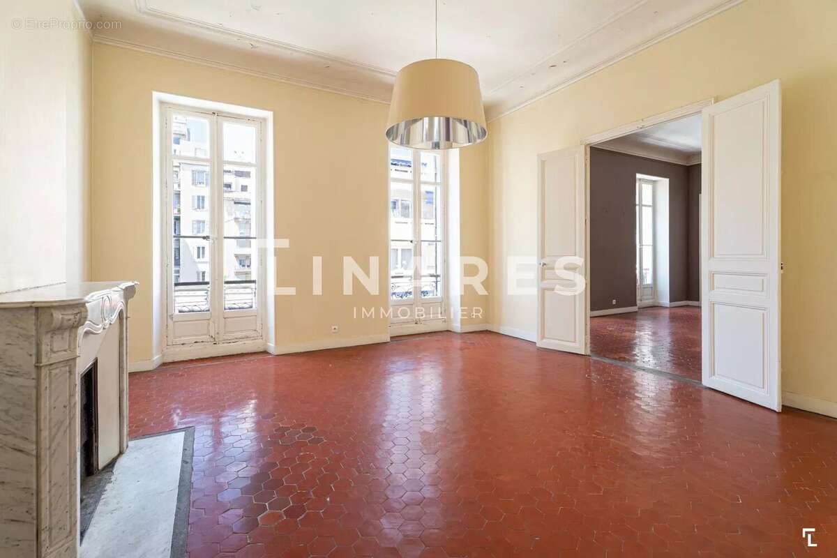 Appartement à MARSEILLE-8E