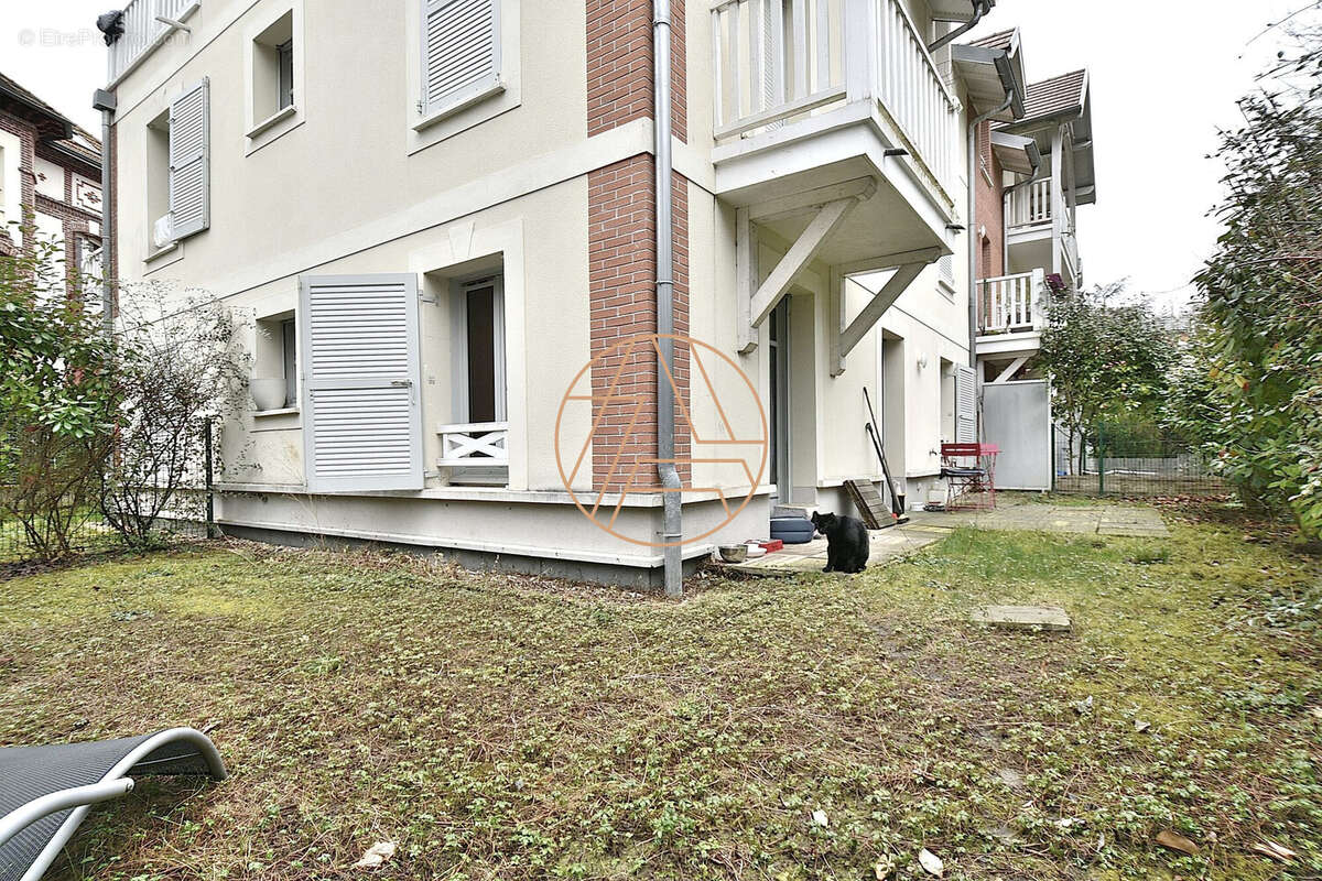 Appartement à SAINT-MAUR-DES-FOSSES