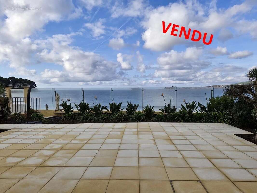 Appartement à SANARY-SUR-MER