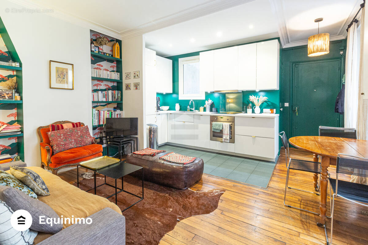 Appartement à PARIS-10E
