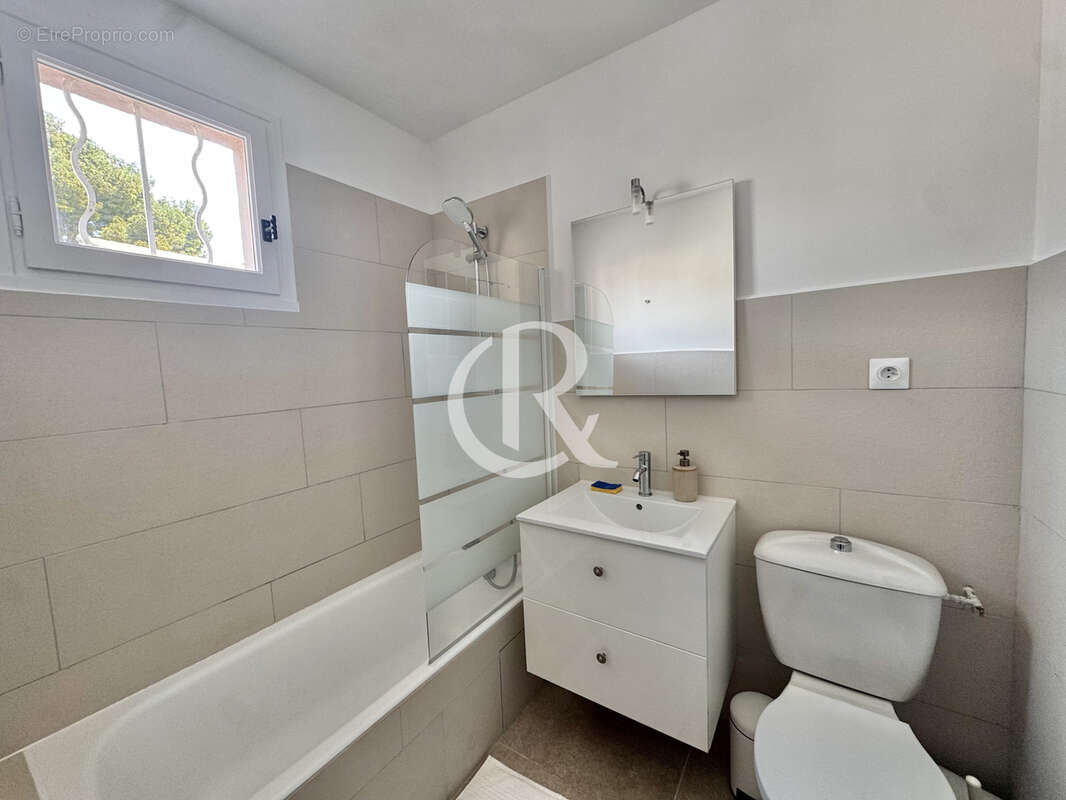 Appartement à HYERES