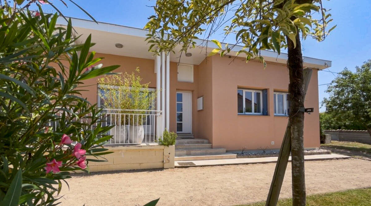 Maison à TERNAY