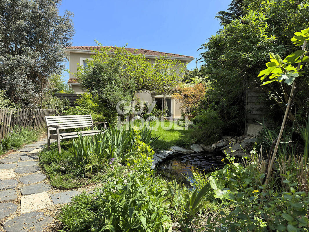 Maison à DECINES-CHARPIEU