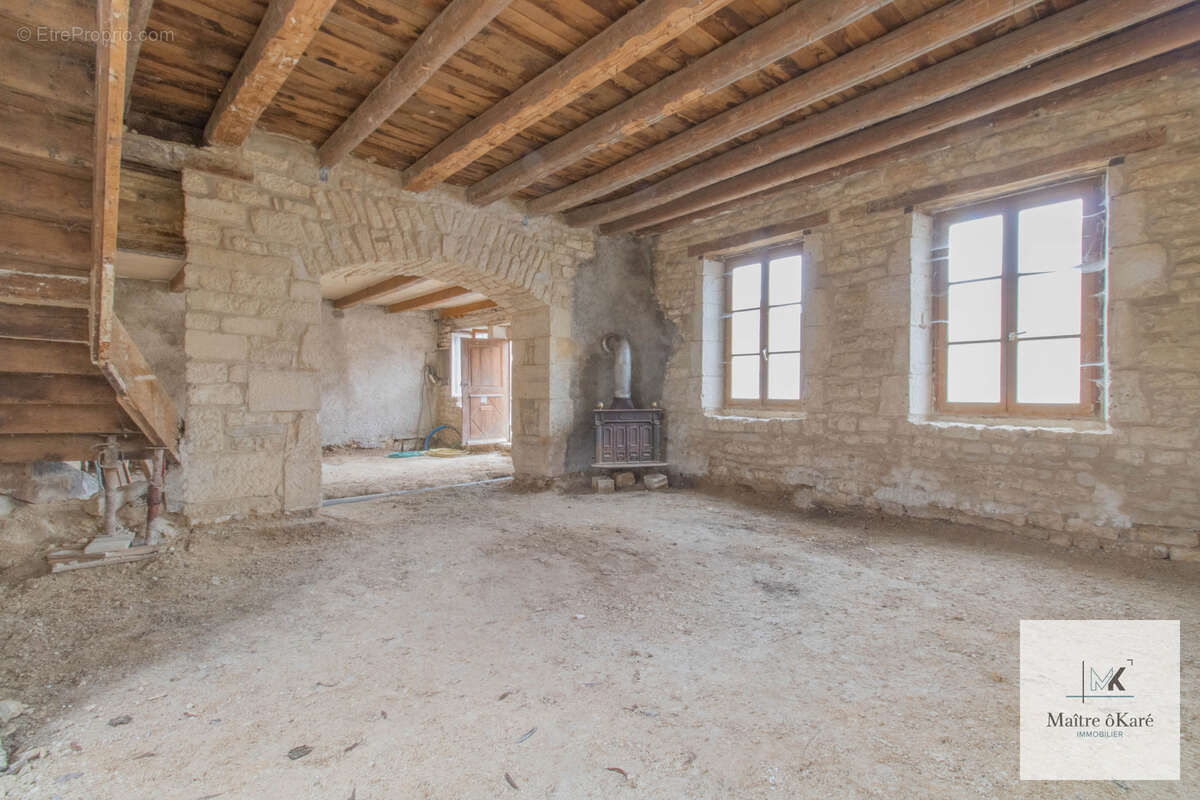 Maison à MAXEY-SUR-VAISE