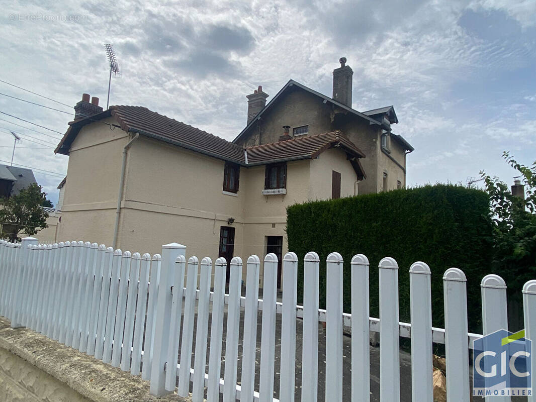 Maison à DIVES-SUR-MER