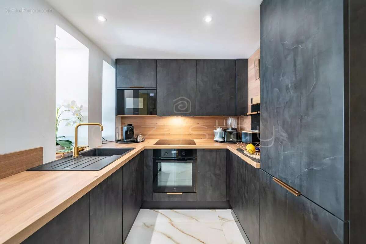 Appartement à VALLAURIS