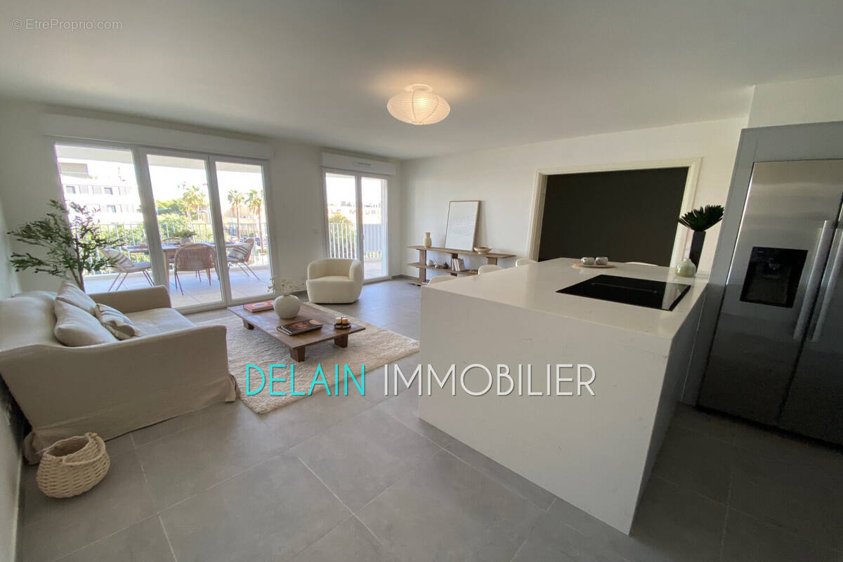 Appartement à VILLENEUVE-LOUBET