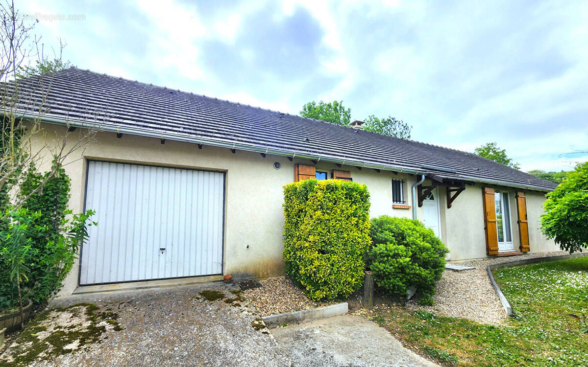 Maison à SAINT-MARCEL