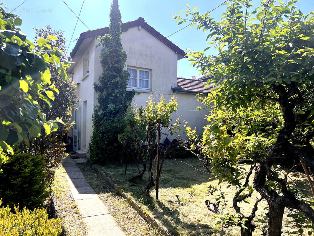 Maison à NANTERRE