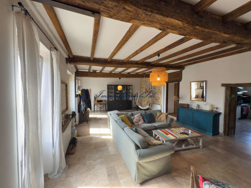 Maison à ISSAC