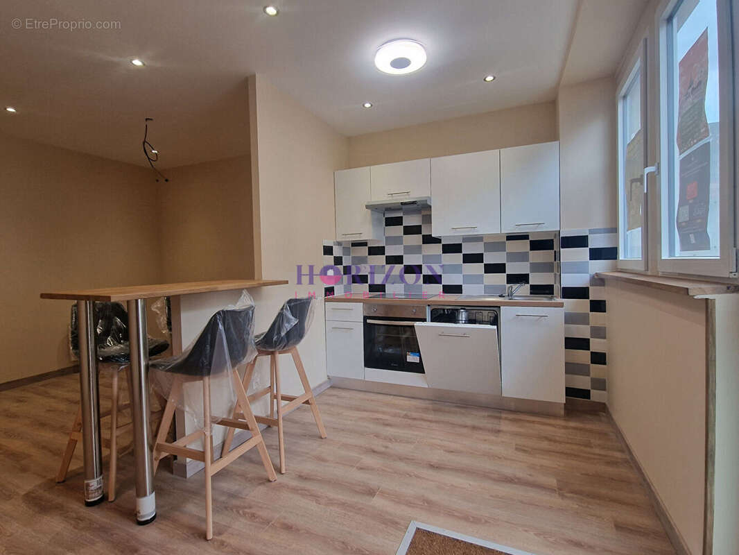 Appartement à LA CHAPELLE-EN-SERVAL