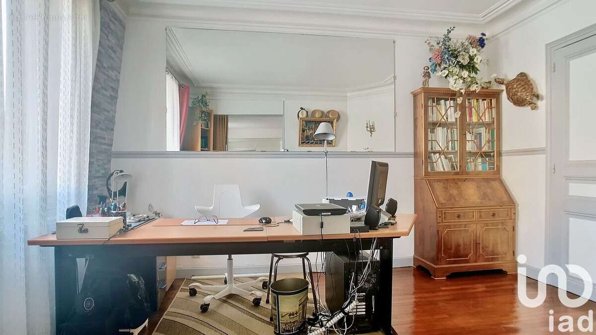 Photo 6 - Appartement à SURESNES