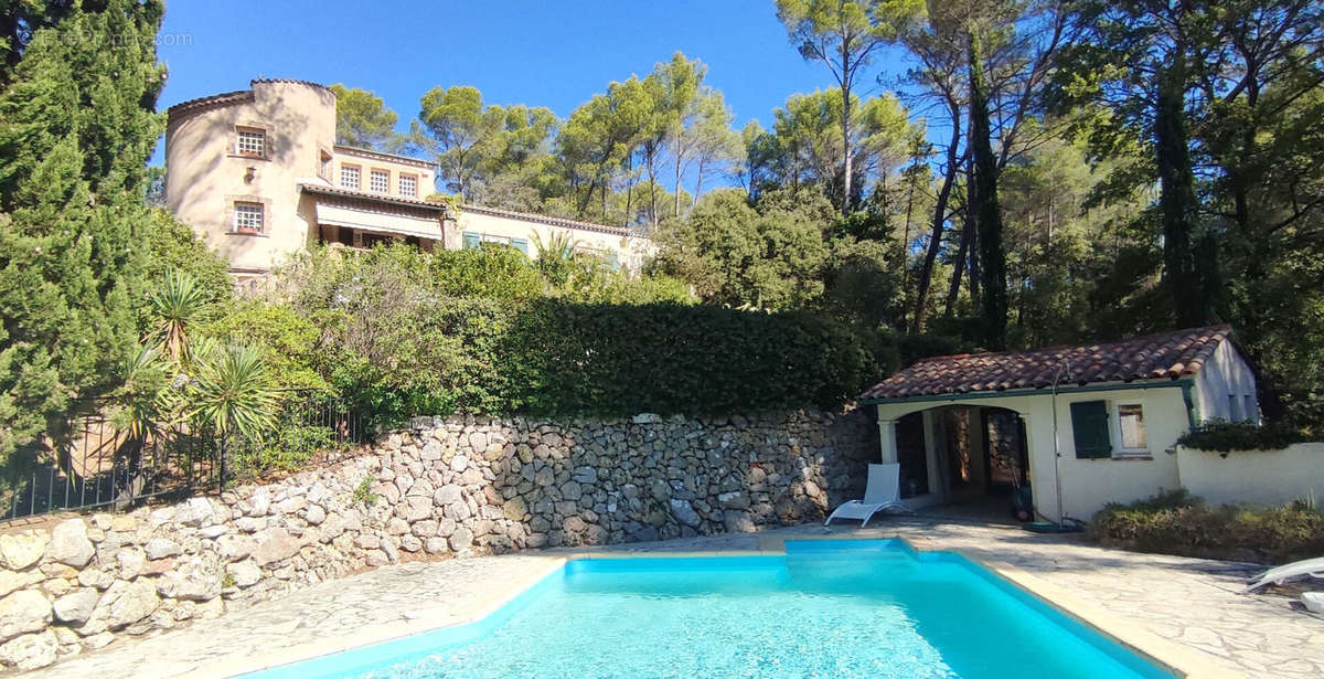 Maison à LORGUES