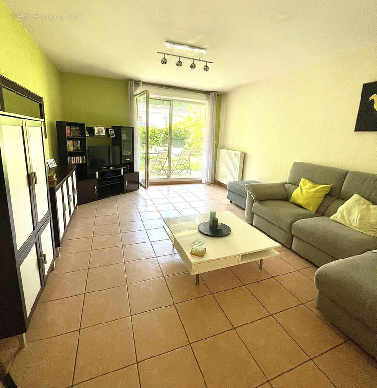 Appartement à LYON-8E