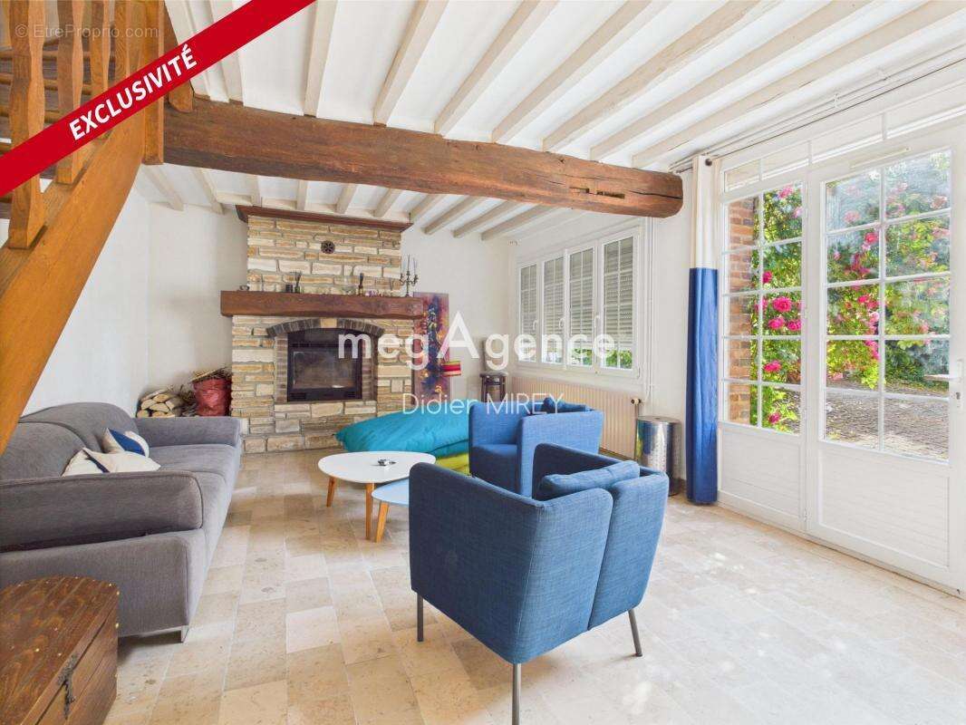 Maison à AIX-EN-OTHE
