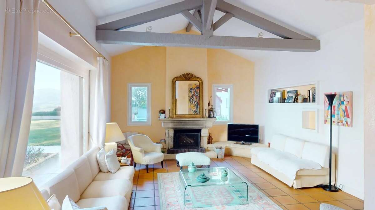 Maison à USTARITZ