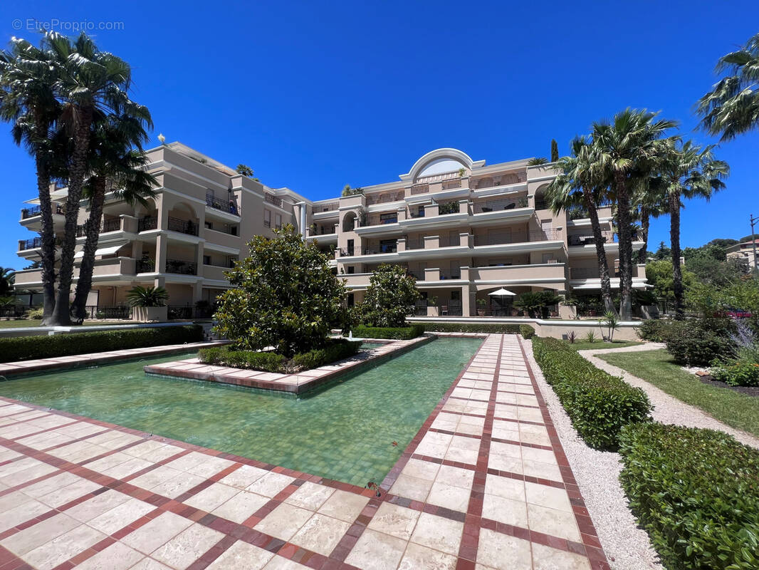 Appartement à HYERES