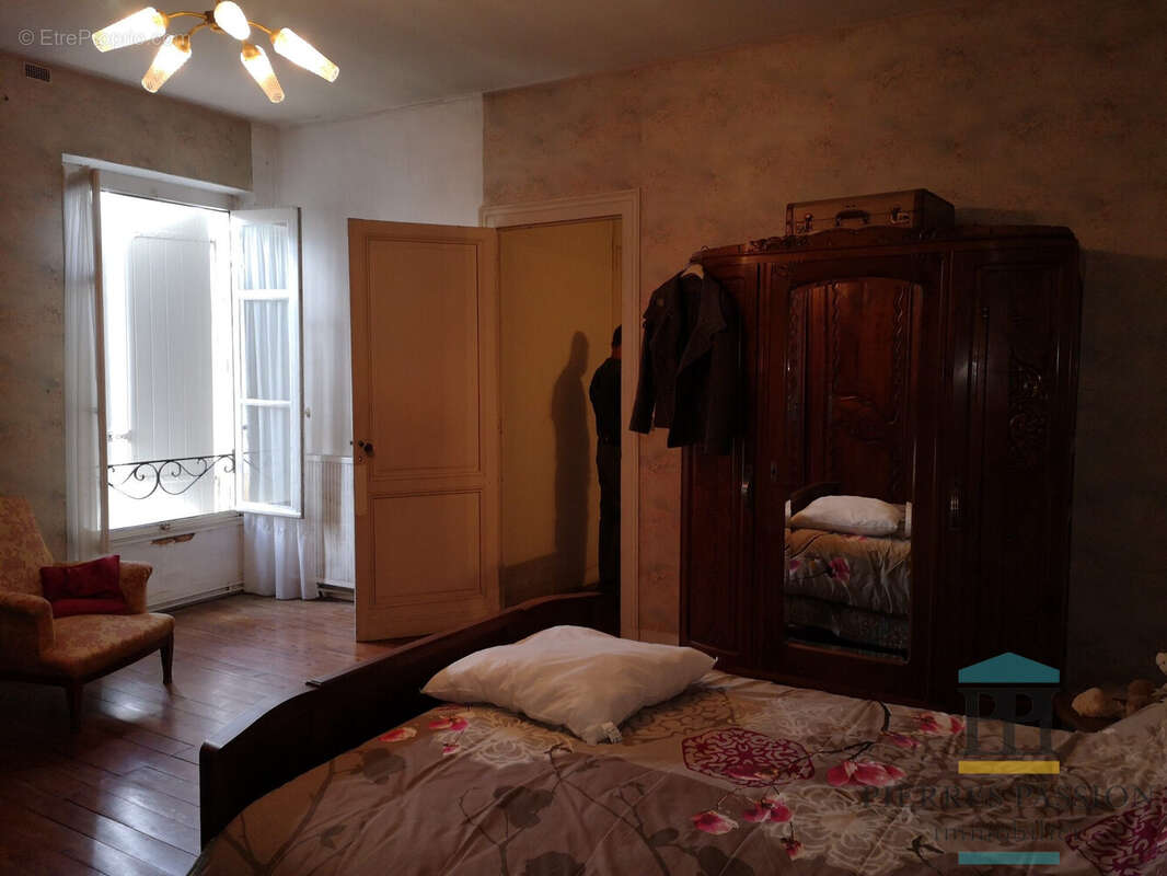 Etage : chambre 1 - Maison à LANGON