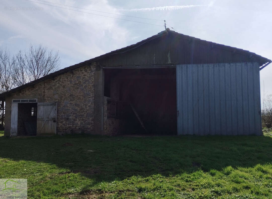 Maison à FOMPERRON