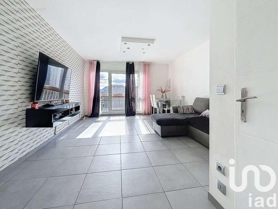 Photo 2 - Appartement à LE PONT-DE-CLAIX