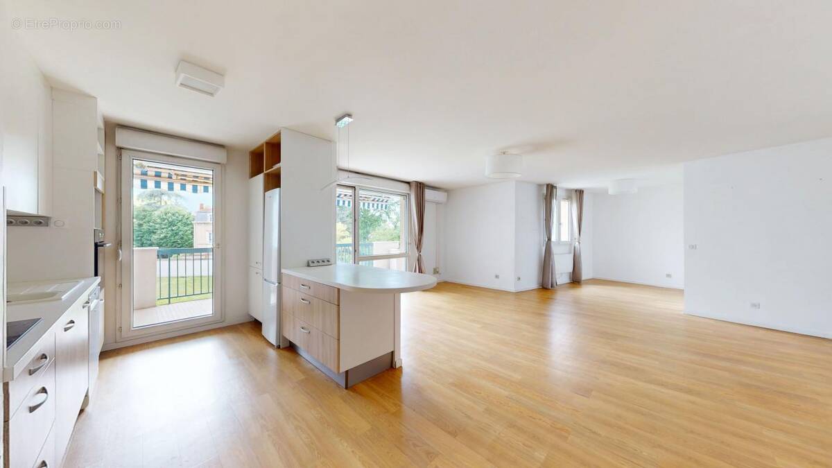 Appartement à LYON-5E