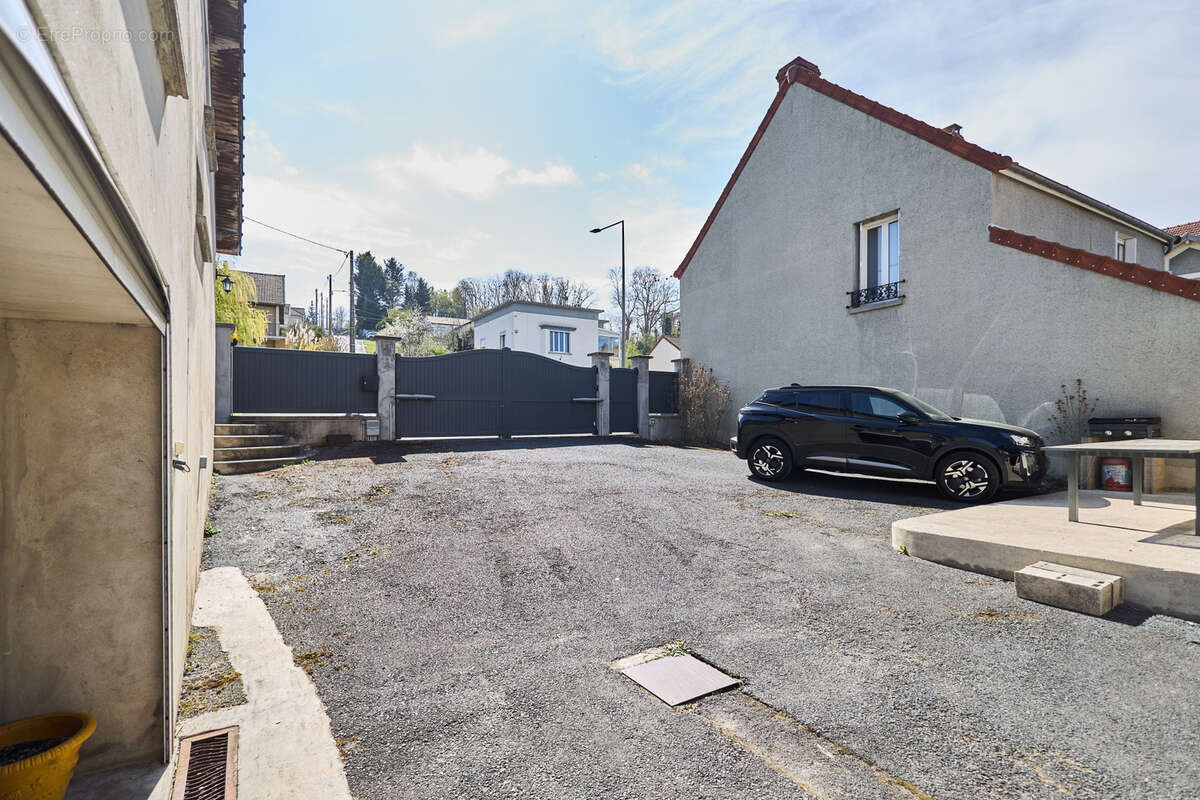 Maison à MAREUIL-LE-PORT