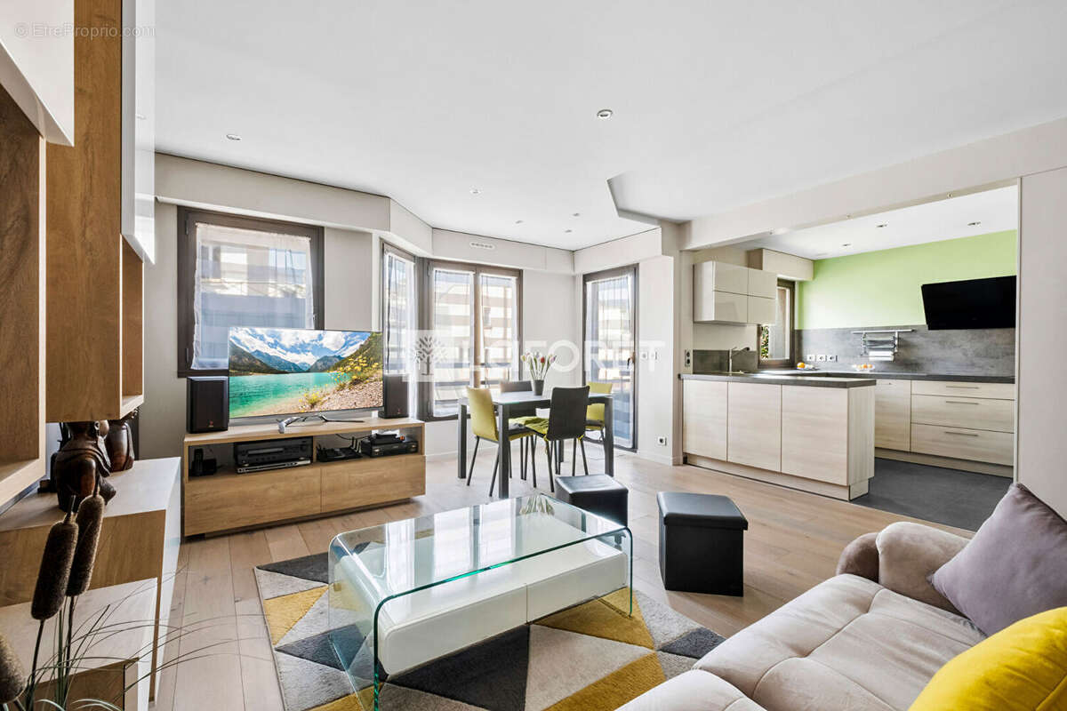 Appartement à SURESNES