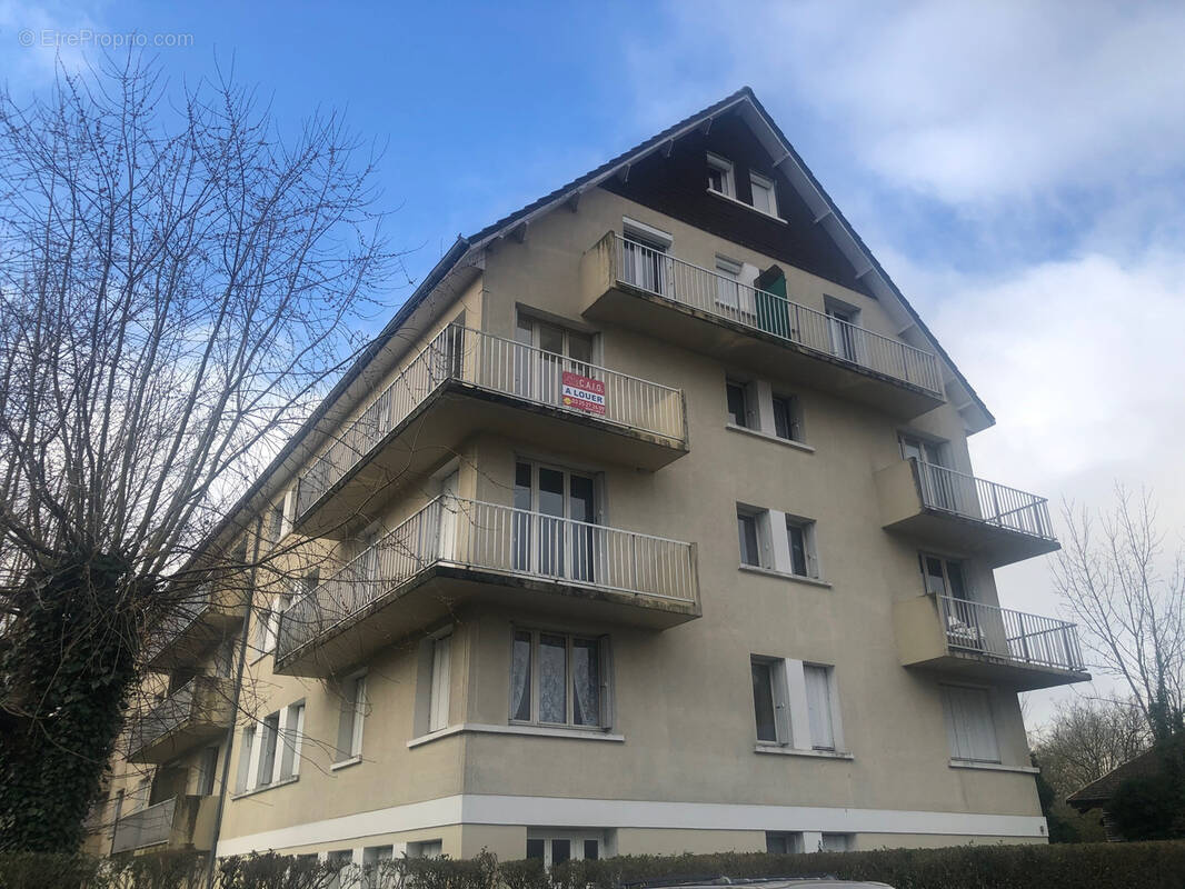 Appartement à BAR-SUR-AUBE