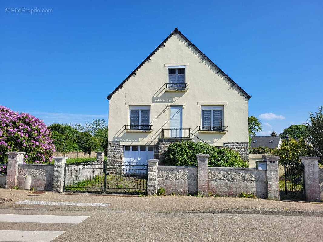 Maison à PLOUEC-DU-TRIEUX