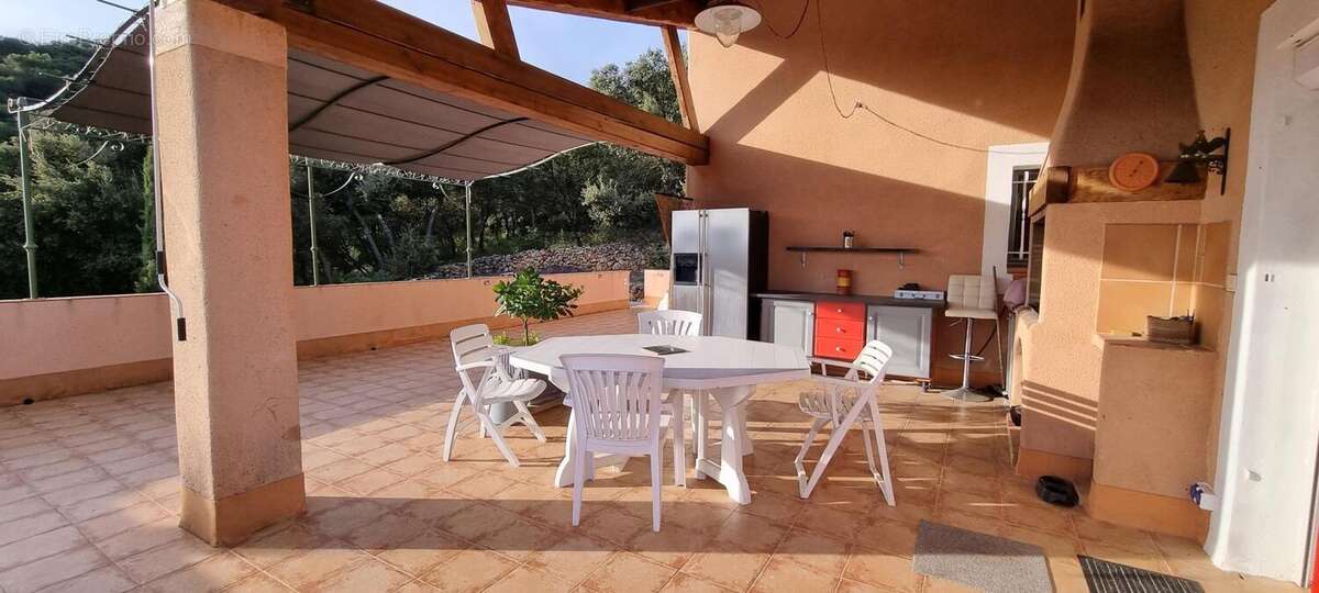 Photo 6 - Maison à SEILLONS-SOURCE-D&#039;ARGENS