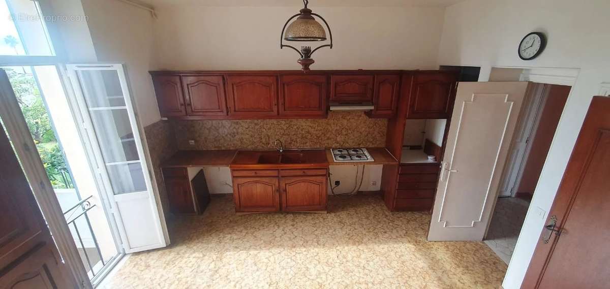 Appartement à VALLAURIS