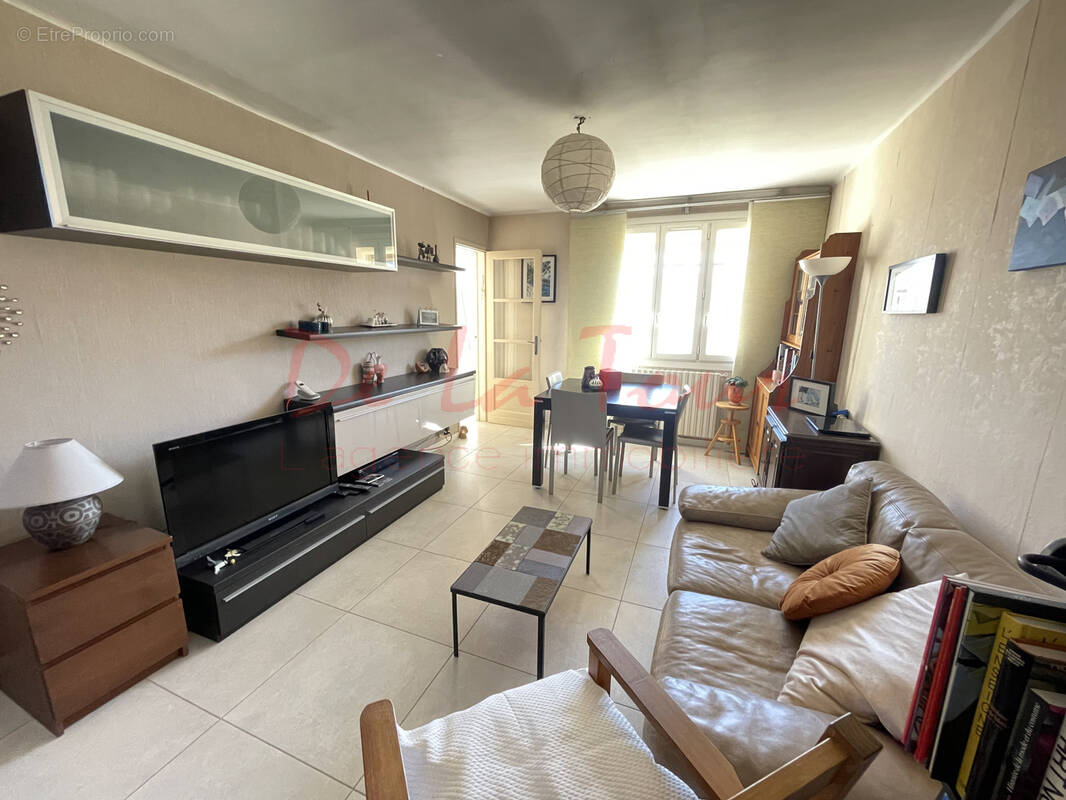Appartement à MARSEILLE-9E