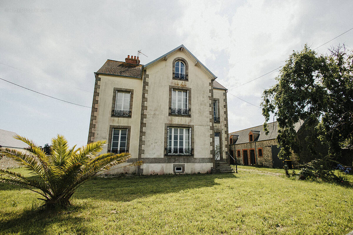 Maison à REVILLE
