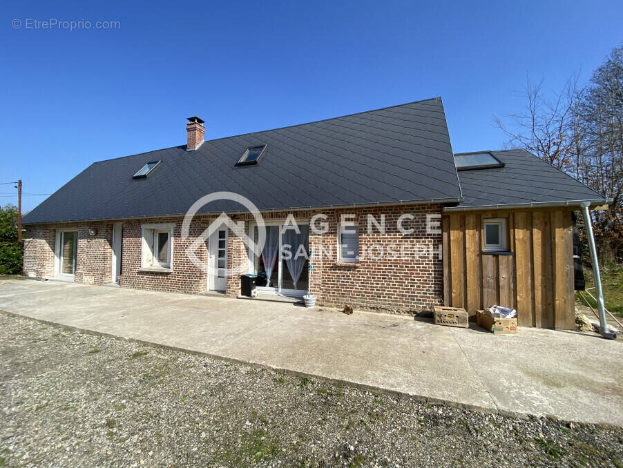 Maison à DOUDEVILLE