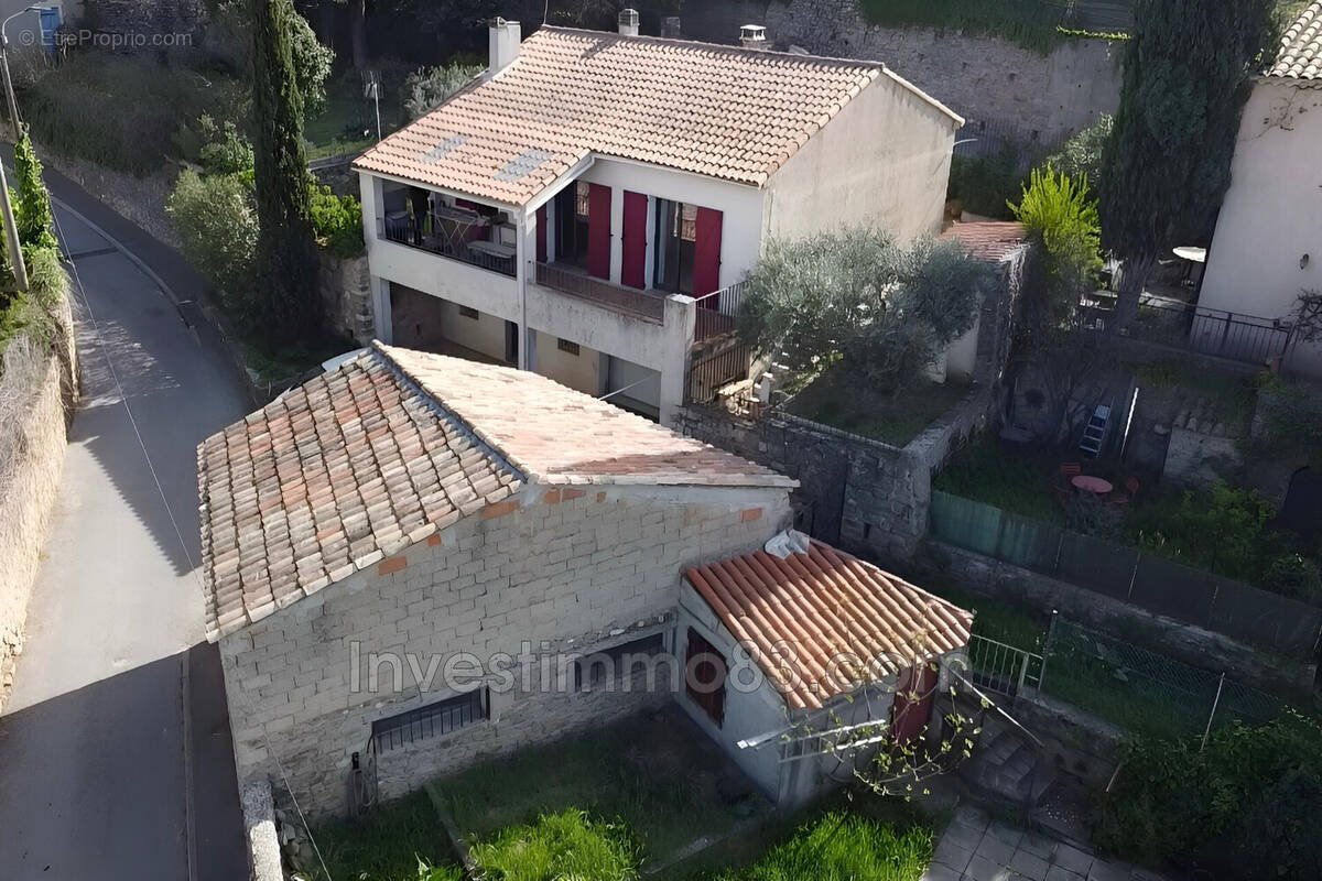 Maison à POURRIERES
