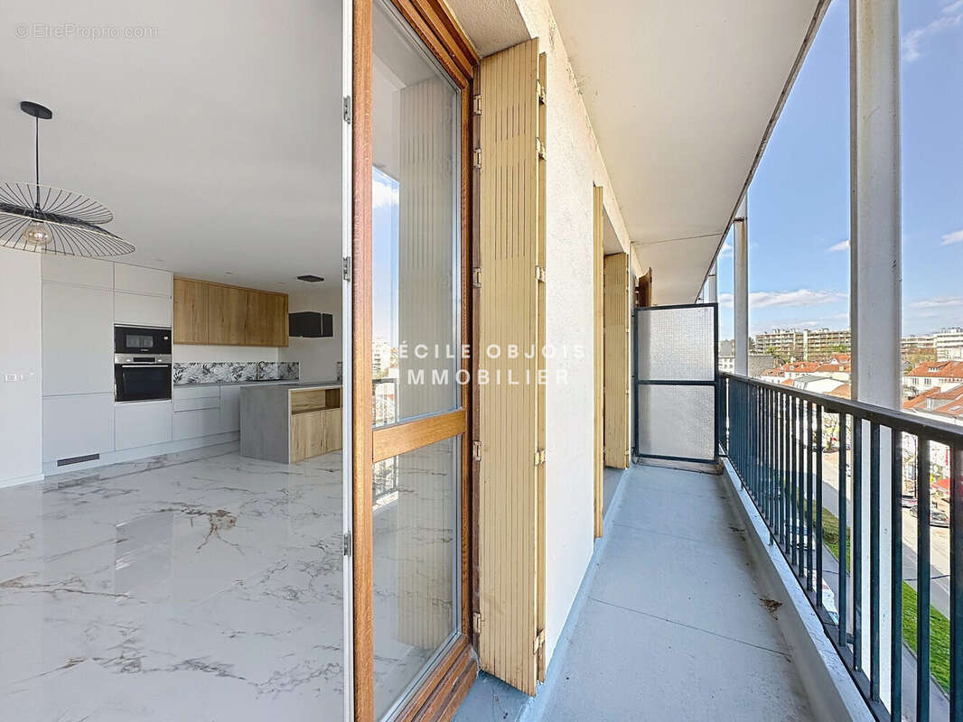 Appartement à SAINT-MAUR-DES-FOSSES