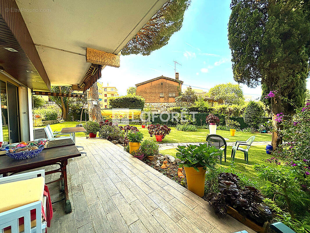 Appartement à CAGNES-SUR-MER