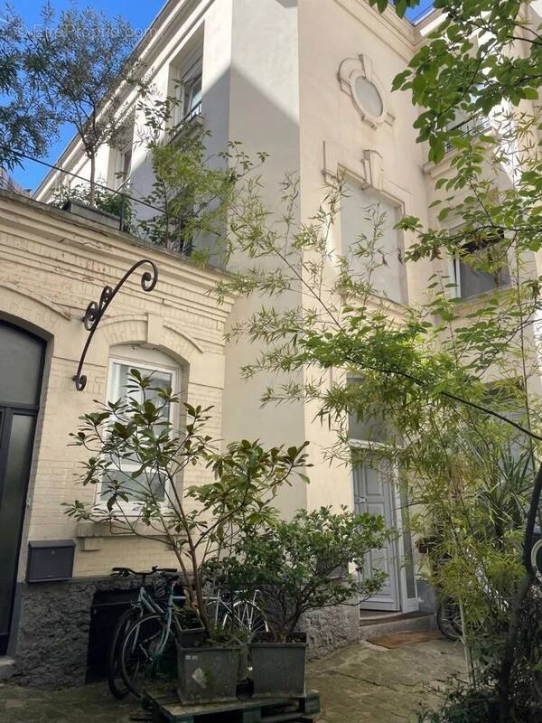 Appartement à PARIS-18E