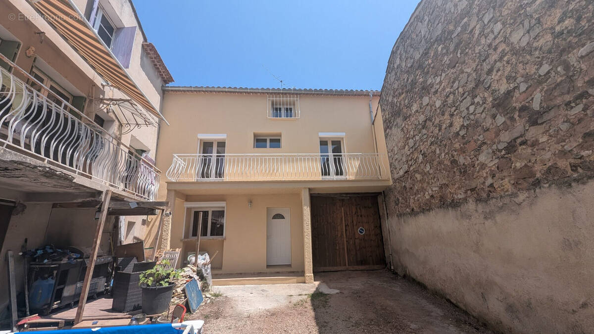 Maison à GONFARON