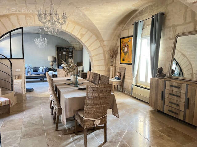 Maison à BEAUCAIRE