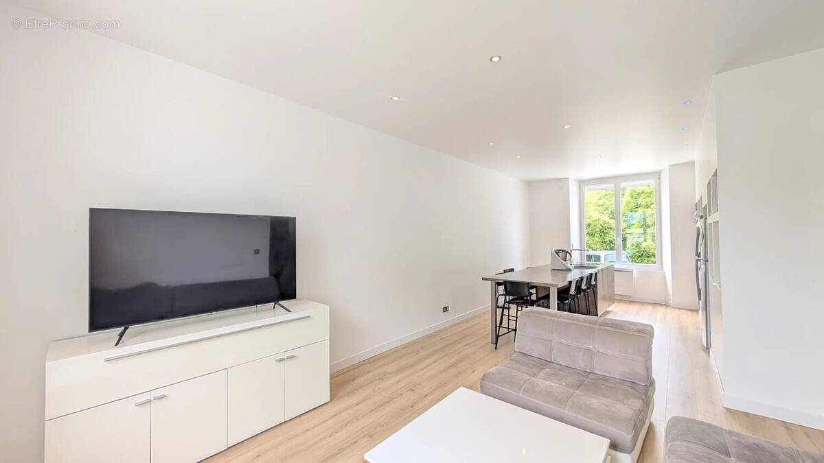 Appartement à SAINT-BALDOPH