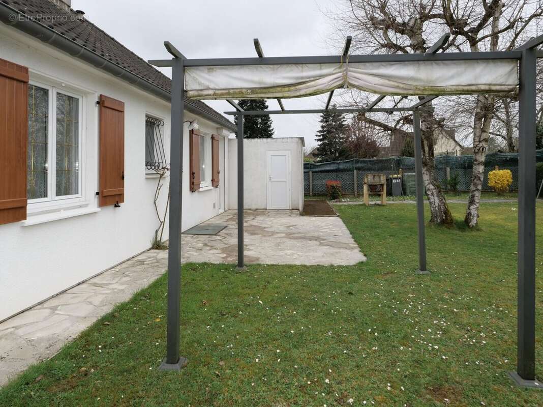 Maison à LE CHATELET-EN-BRIE