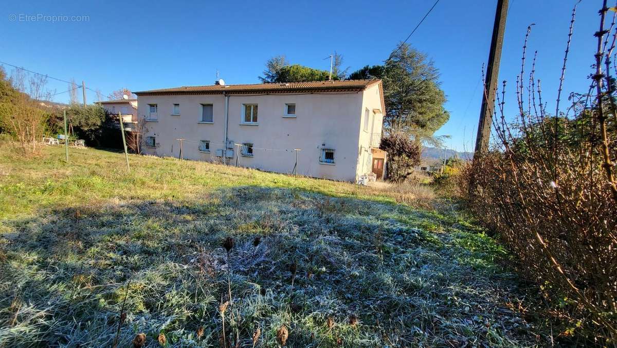Appartement à JOYEUSE