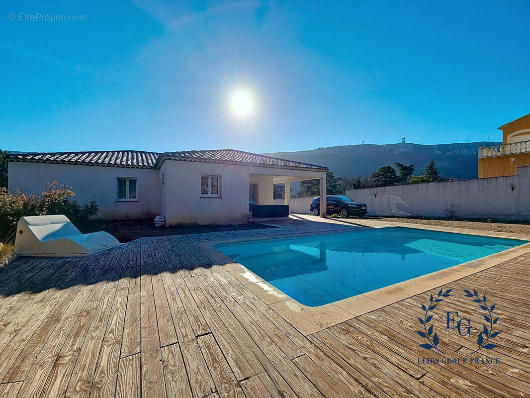 Maison à PLAN-D&#039;AUPS-SAINTE-BAUME