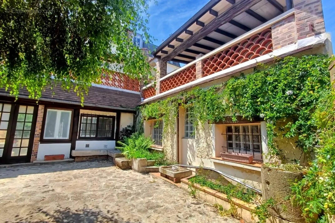 Maison à ENGHIEN-LES-BAINS