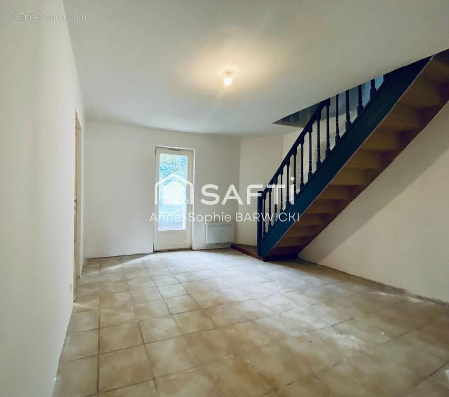 Photo 1 - Maison à ANICHE