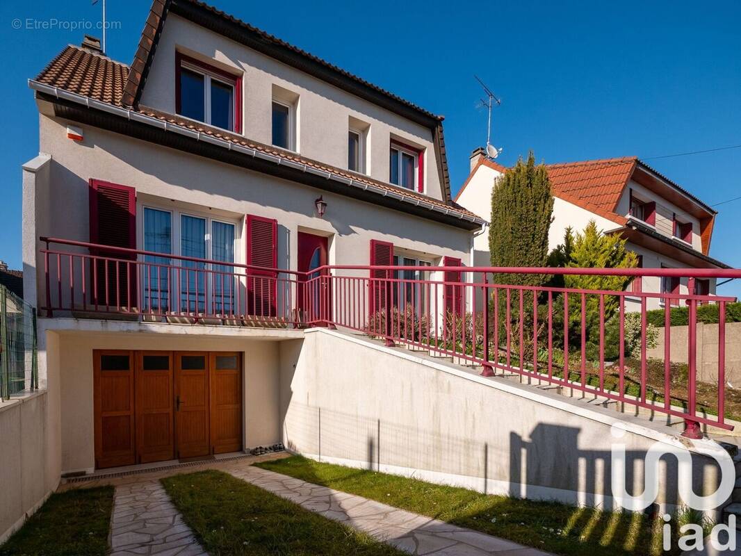 Photo 1 - Maison à TREMBLAY-EN-FRANCE