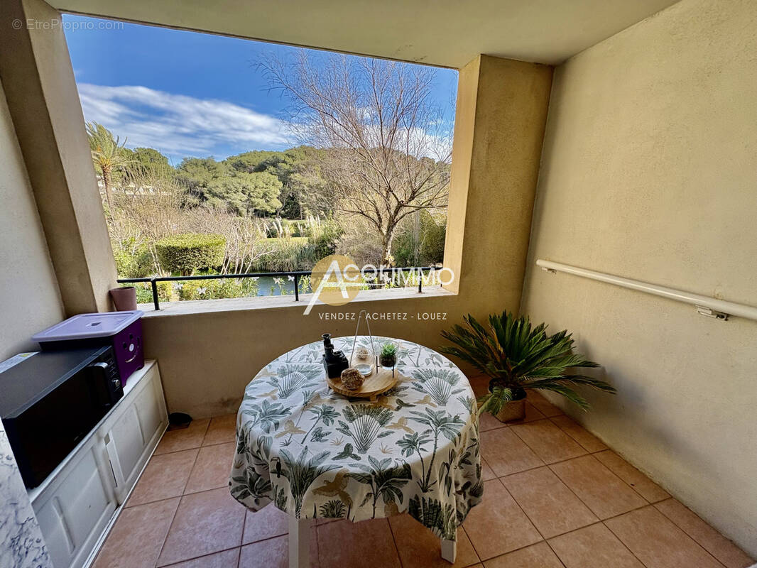Appartement à SIX-FOURS-LES-PLAGES