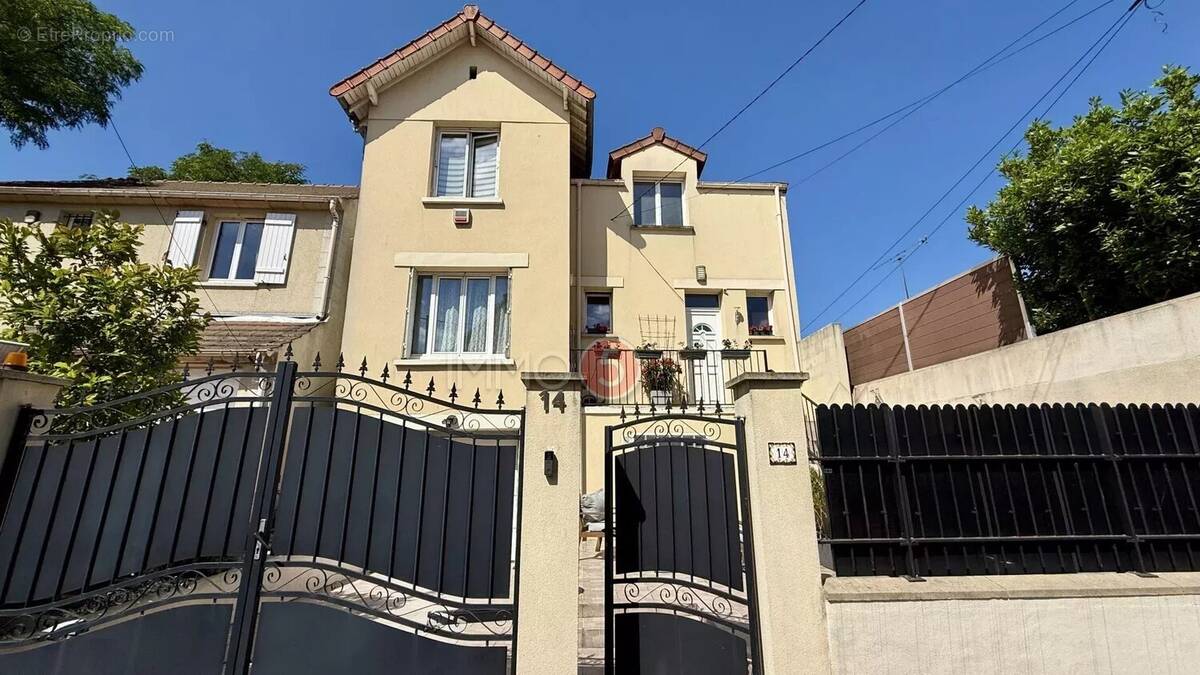 Maison à LE RAINCY